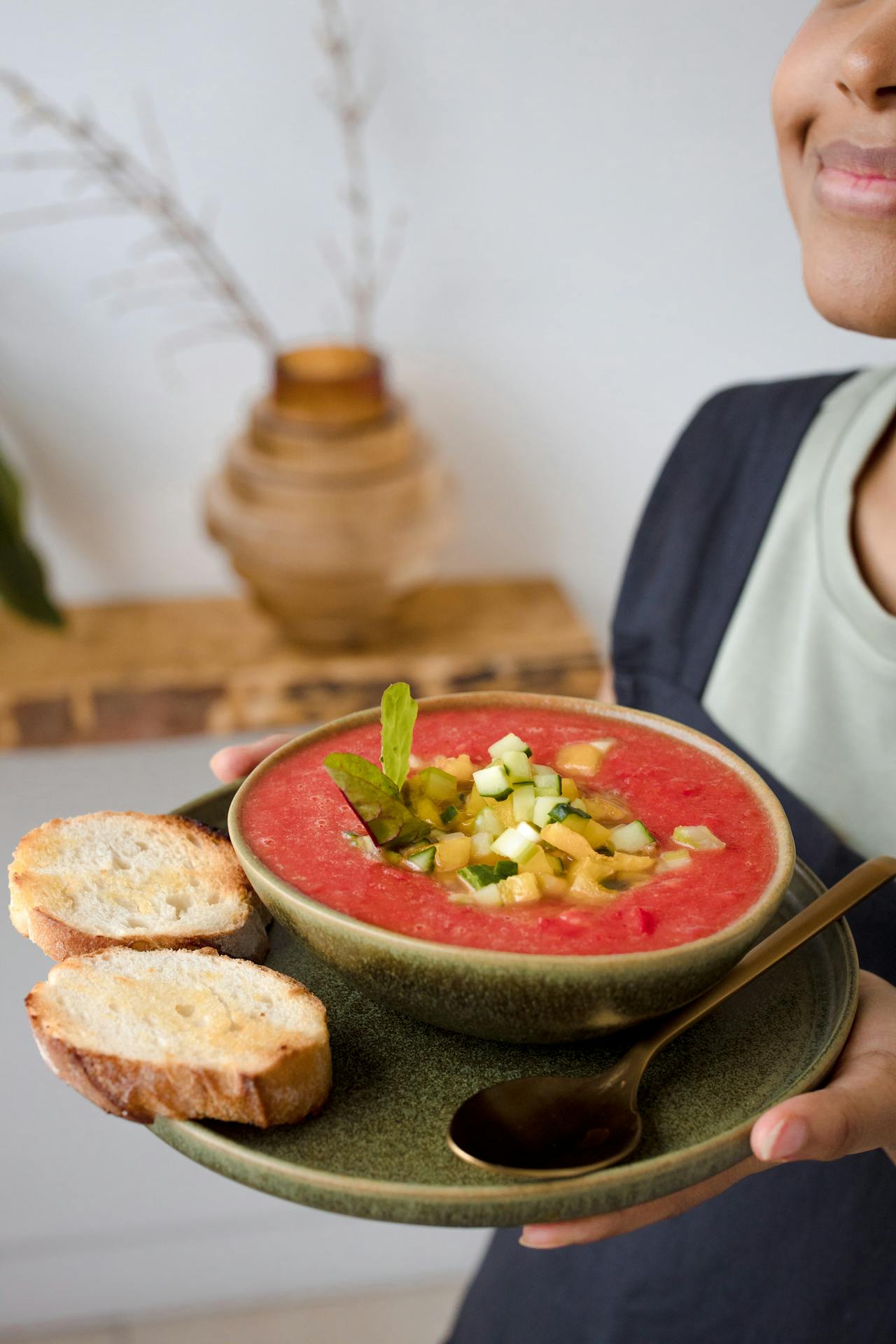 Salmorejo cordobés, crema fría de tomate con pan