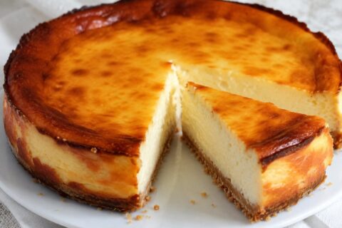 Tarta de queso al horno cremosa estilo La Viña